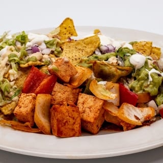 Grilled Tofu Nachos (V)